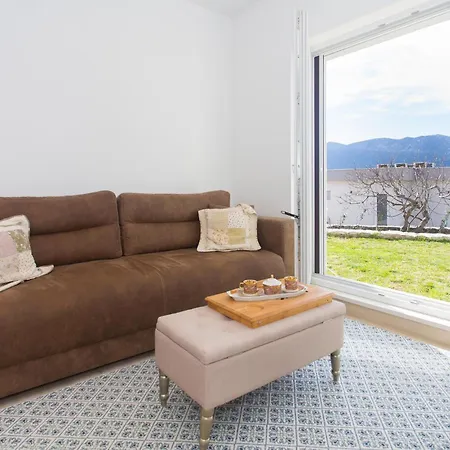 Apartamento 1 Bedroom Beautiful In *