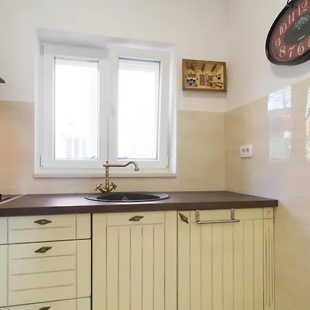 1 Bedroom Beautiful In * Podgrade (Split-Dalmatia)